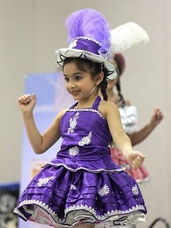 Bolivian+Little+Dancer+purple Bolivian+Little+Dancer+purple
